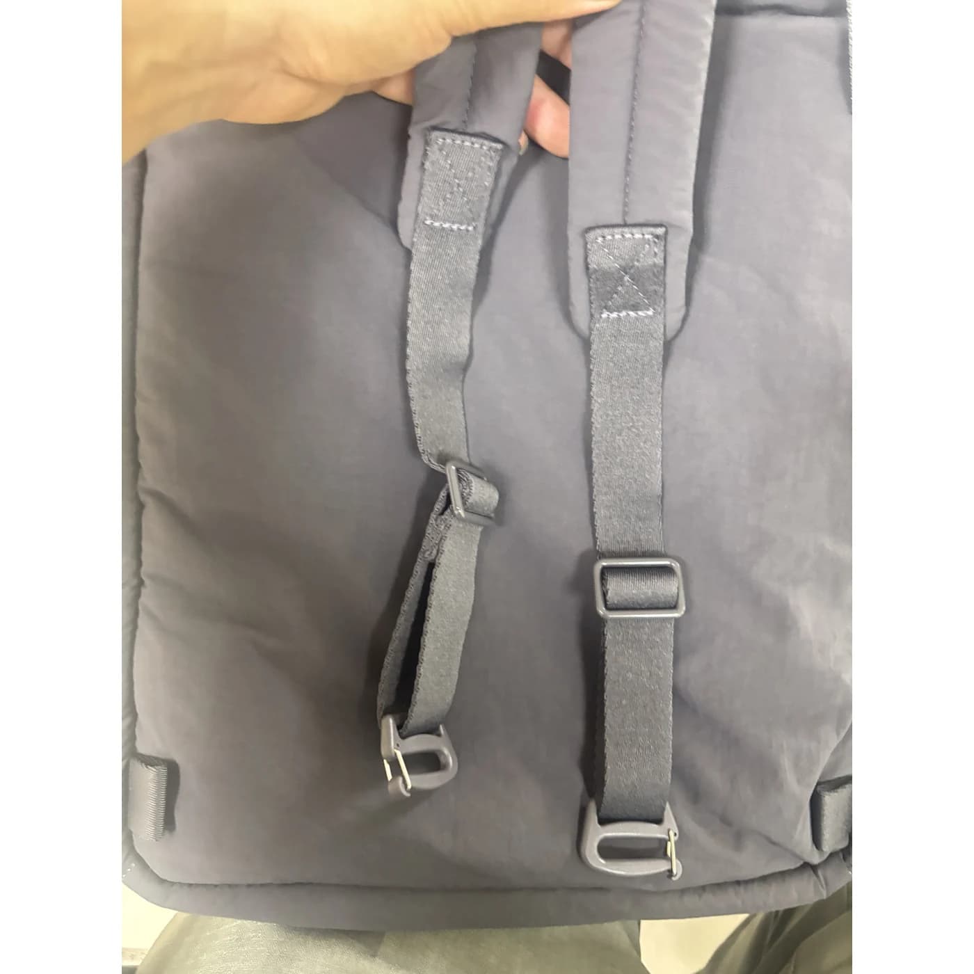 Actual PDB001 sample detachable backpack strap hardware